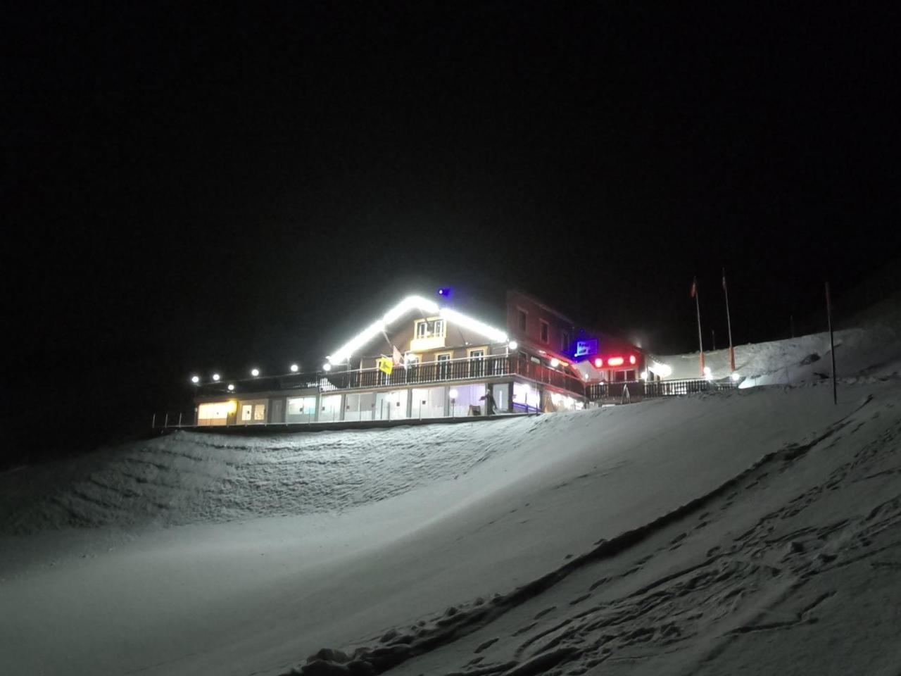 Klewenalp Ausflugs-Ski-Pistenhotel Klewenstock Beckenried Exteriör bild
