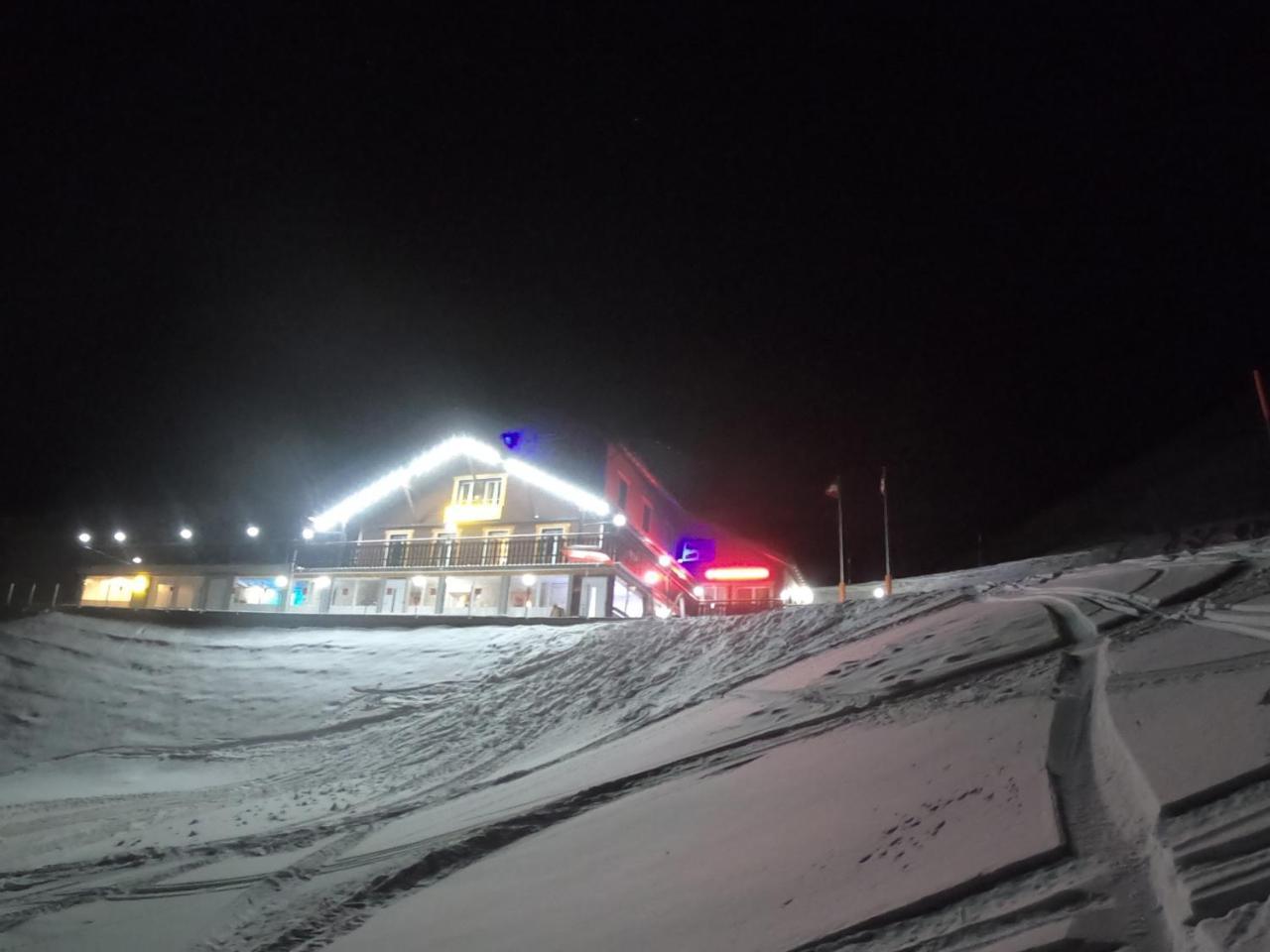 Klewenalp Ausflugs-Ski-Pistenhotel Klewenstock Beckenried Exteriör bild
